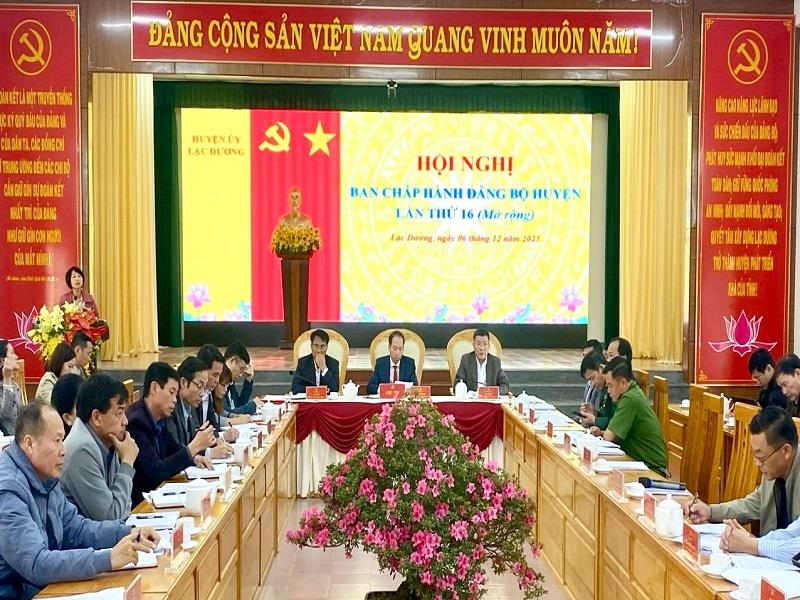 Các đại biểu tham dự hội nghị