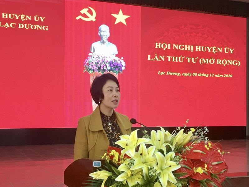 Đồng chí Phạm Thị Phúc - UVBTV, Trưởng ban Dân vận Tỉnh ủy phát biểu chỉ đạo tại hội nghị