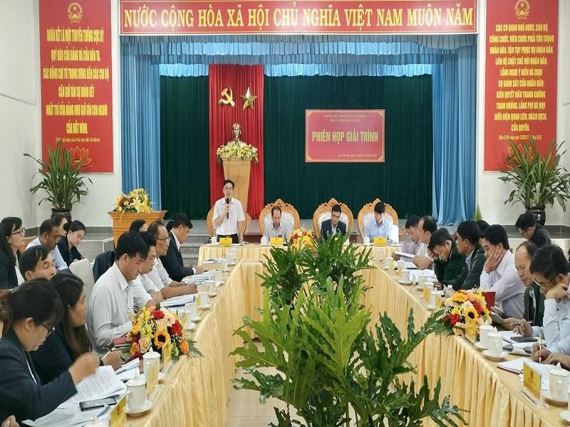 Các đại biểu tham dự phiên họp