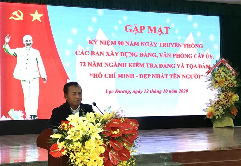 Các đại biểu phát biểu tại buổi gặp mặt