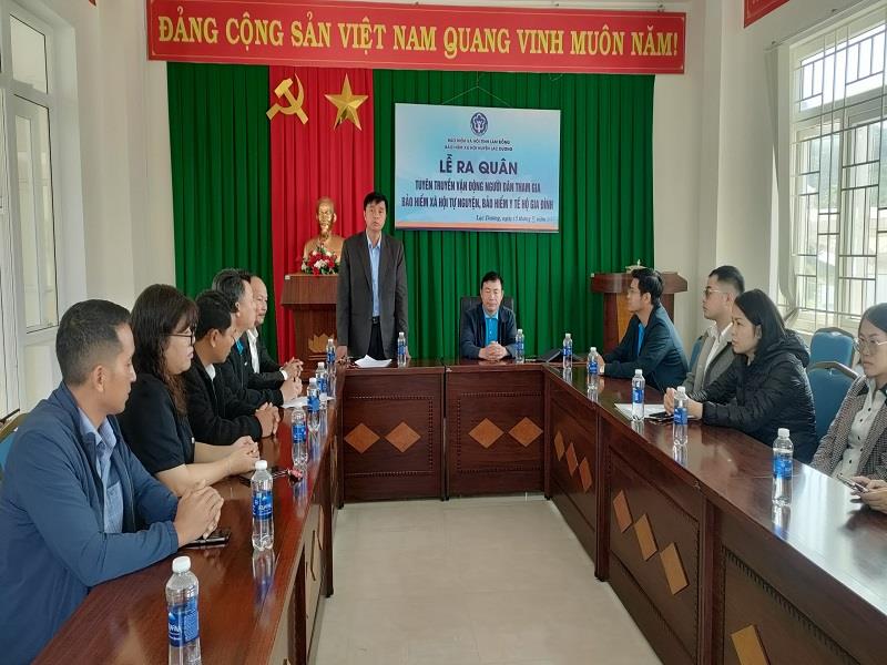 Đồng chí Cil Poh - Phó Chủ tịch UBND huyện phát biểu tại Lễ ra quân năm 2023