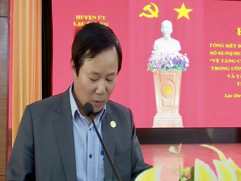 Đồng chí Phạm Triều - TUV, Bí thư Huyện ủy phát biểu chỉ đạo tại hội nghị
