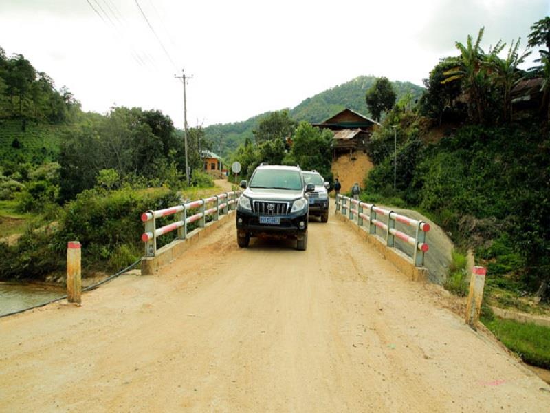 Huyện Lạc Dương hiện đã có 5/5 xã đã đạt tiêu chí giao thông về xây dựng nông thôn mới