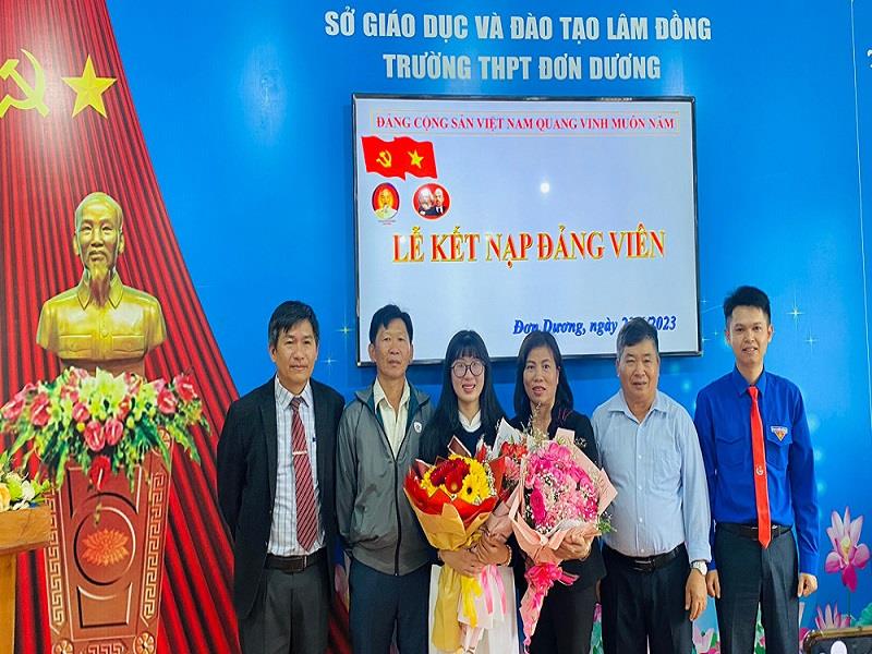 Kết nạp đảng viên là học sinh ưu tú Trường THPT Đơn Dương