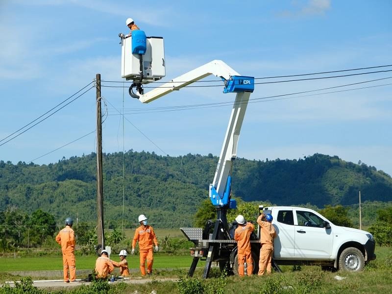 Các đơn vị điện lực tăng cường công tác sửa chữa nhằm giảm thiểu thất thoát điện năng