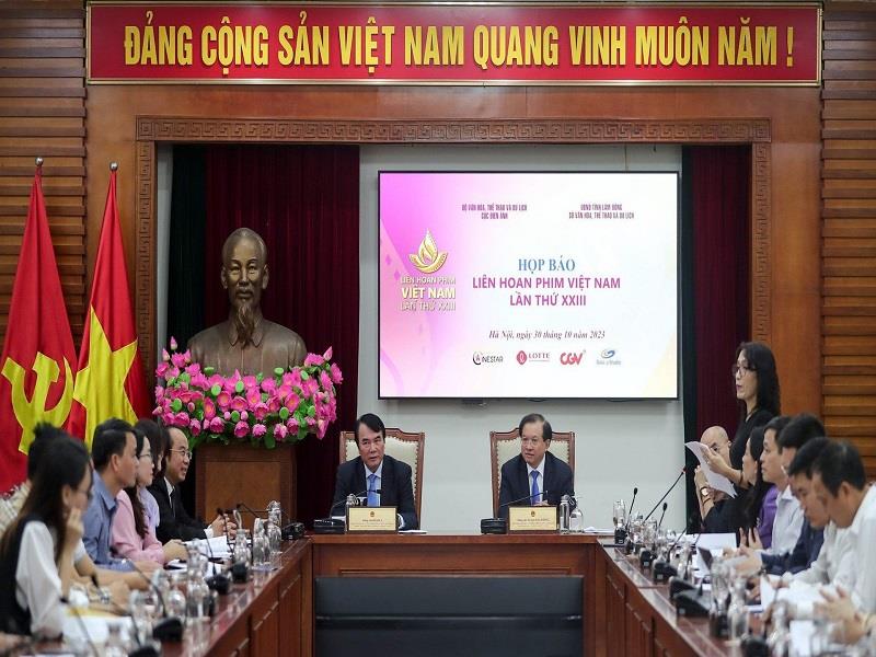 Họp báo thông tin về Liên hoan Phim Việt Nam lần thứ XXIII. Ảnh: Nam Nguyễn