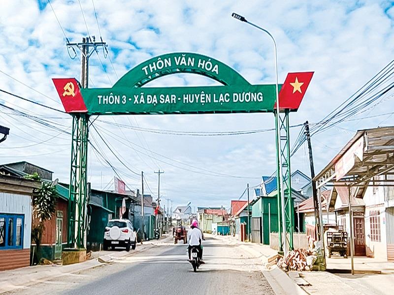 Công trình nâng cấp đường trung tâm xã Đạ Sar đi từ Thôn 2 đến Thôn 4 đã hoàn thành