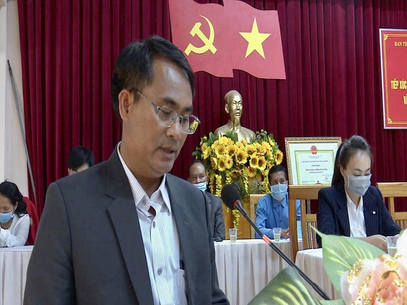 Một số hình ảnh ứng cử viên đại biểu HĐND tỉnh và đại biểu HĐND huyện trình bày chương trình hành động tại hội nghị