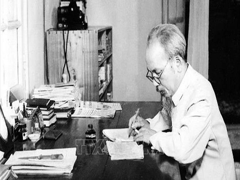 Chủ tịch Hồ Chí Minh - người thầy vĩ đại của những người làm báo Cách mạng Việt Nam. Ảnh tư liệu: TTXVN