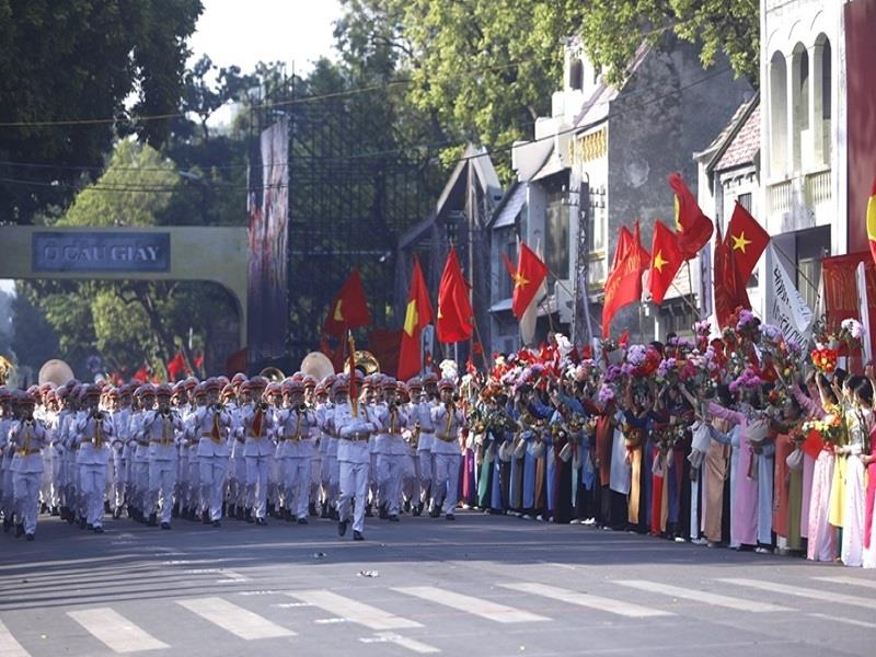 Hình ảnh trong chương trình “Ngày hội Văn hóa vì hòa bình” do thành phố Hà Nội tổ chức nhân dịp kỷ niệm 70 năm Ngày Giải phóng Thủ đô (10/10/1954 – 10/10/2024) và 25 năm Hà Nội được UNESCO trao danh hiệu Thành phố vì hòa bình (16/7/1999 – 16/7/2024). Ảnh: Hồng Ngọc