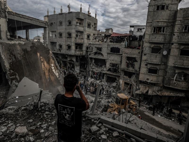Một khu vực bị phá hủy trong đợt không kích của Israel ở Gaza City ngày 27/11. Ảnh: AFP