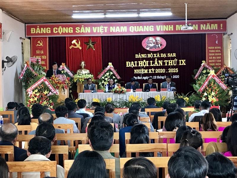 Đồng chí Phạm Triều - TUV, Bí thư Huyện ủy phát biểu chỉ đạo tại Đại hội