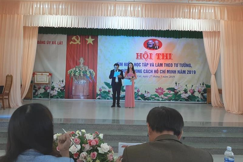 Hội thi tại xã Lát