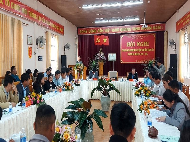 Quang cảnh hội nghị giao ban