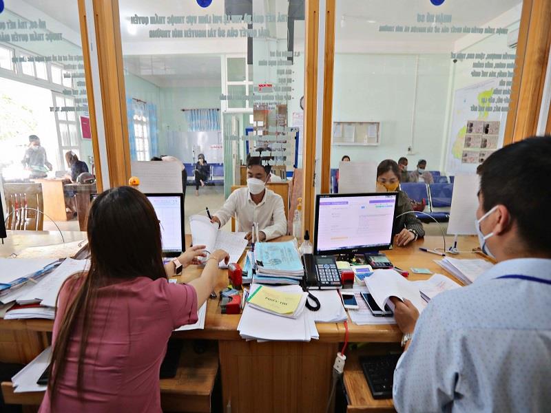 Tỉnh uỷ Lâm Đồng đưa ra các tiêu chuẩn cụ thể cho các chức danh lãnh đạo, quản lý phường, xã sau sắp xếp. Ảnh minh hoạ