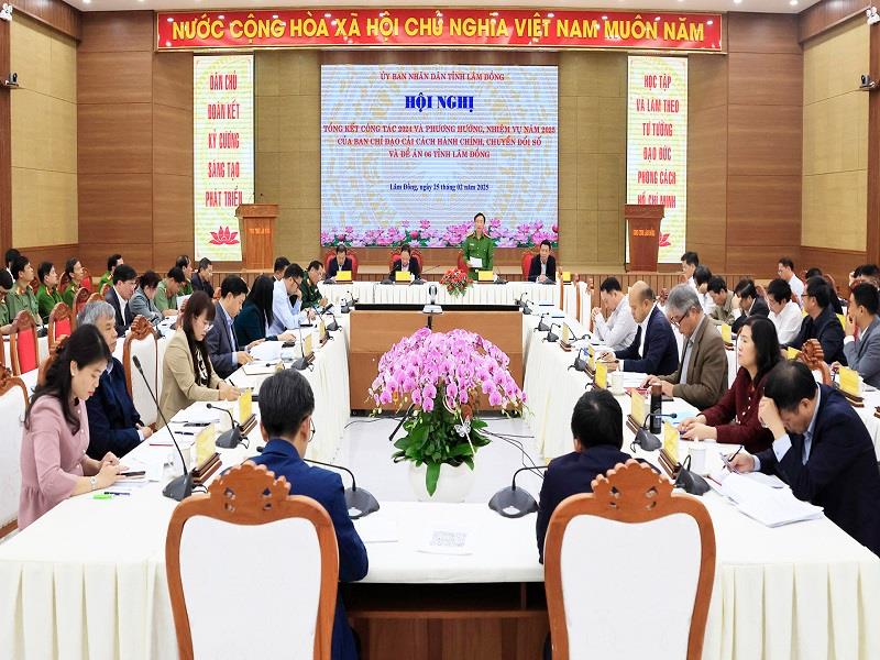 Ban Chỉ đạo CCHC, Chuyển đổi số và Đề án 06 tỉnh tổng kết công tác năm 2024 và triển khai nhiệm vụ năm 2025