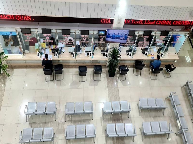 Bộ phận tiếp nhận thủ tục hành chính Trung tâm Hành chính tỉnh Lâm Đồng