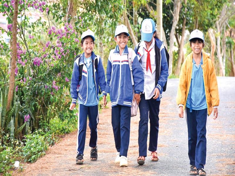Đời sống người dân vùng DTTS khởi sắc từ Chương trình MTQG Phát triển kinh tế - xã hội vùng DTTS và miền núi