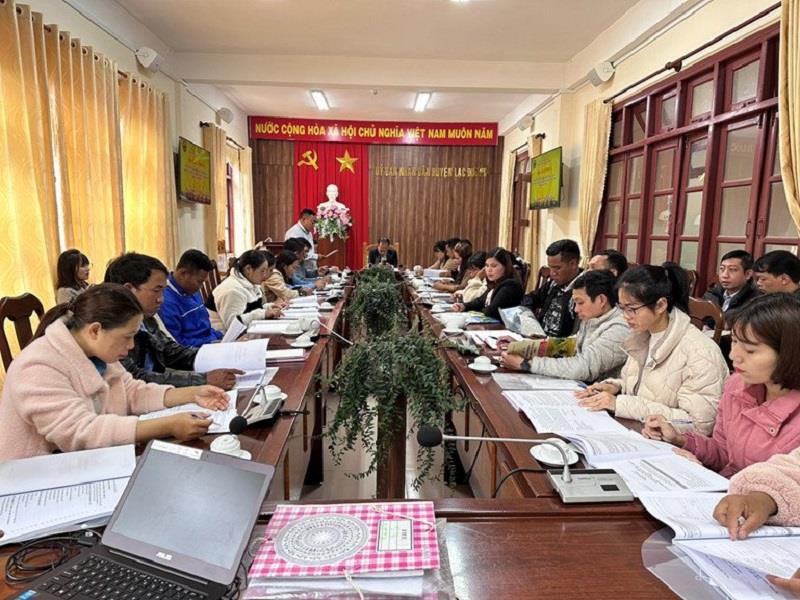 Tập huấn nghiệp vụ điều tra thực trạng kinh tế - xã hội của 53 dân tộc thiểu số trên địa bàn huyện Lạc Dương