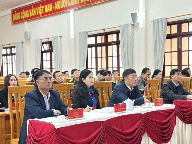 Các đồng chí chủ trì Hội nghị