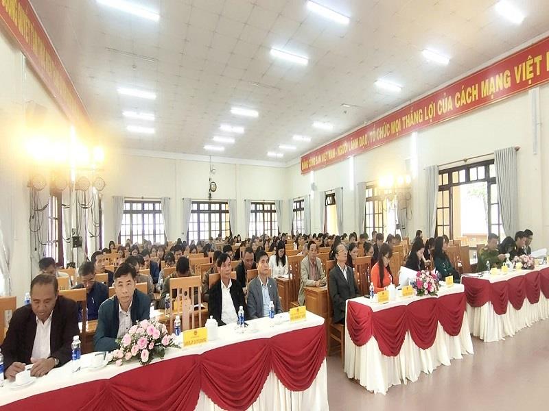 Các đại biểu tham dự hội nghị