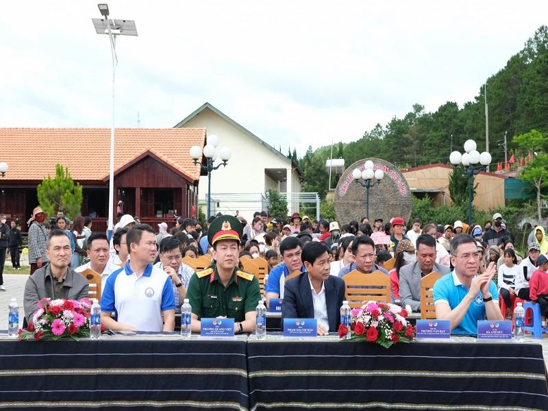 Các đại biểu tham dự chương trình