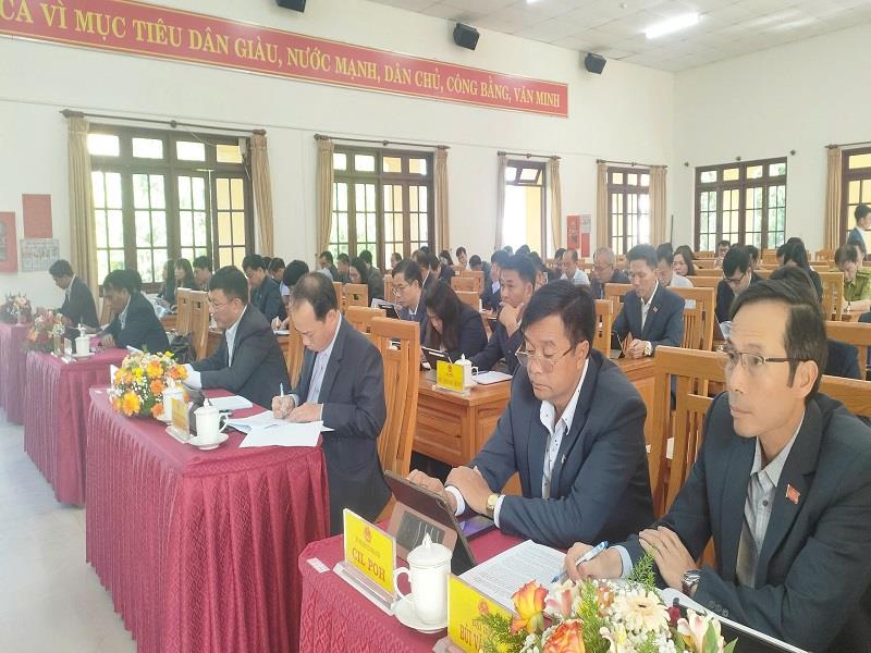 Một buổi họp không giấy triển khai tại HĐND huyện trong năm 2024