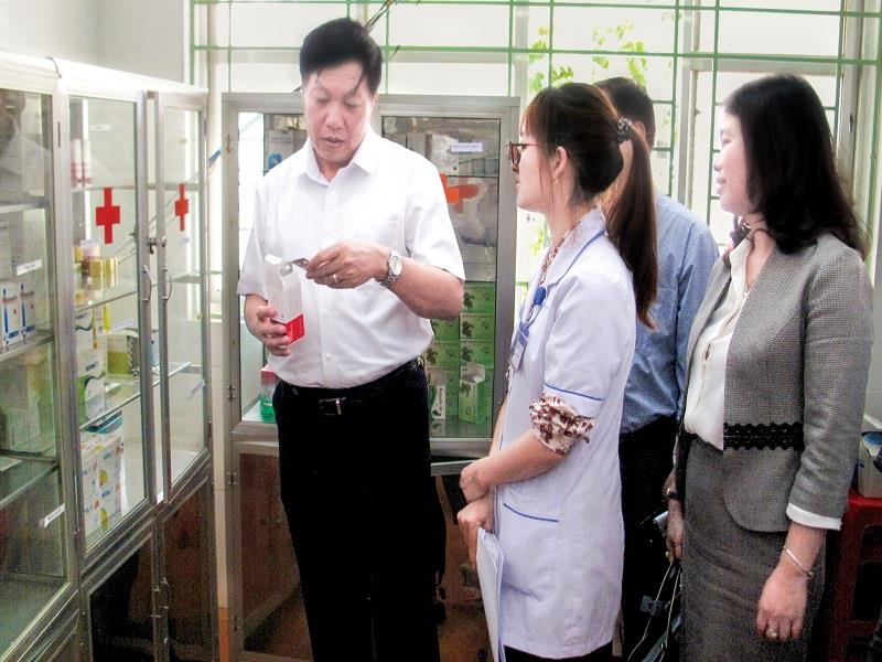 Lãnh đạo Bộ Y tế và Sở Y tế Lâm Đồng kiểm tra công tác dược tại tuyến y tế cơ sở ở Lâm Hà