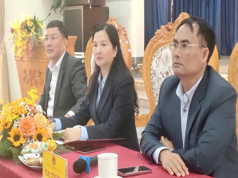 Các đồng chí chủ trì buổi gặp mặt