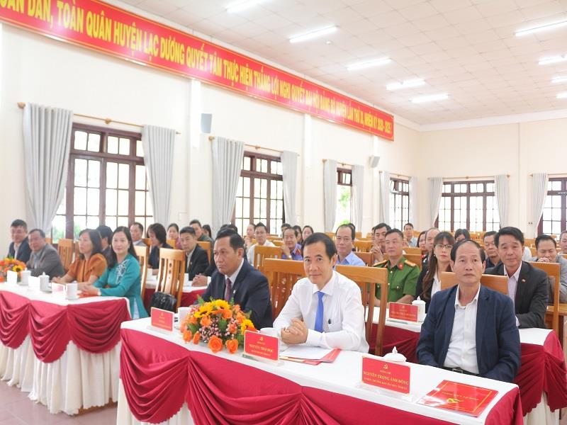 Các đồng chí lãnh đạo tỉnh tham dự buổi công bố quyết định