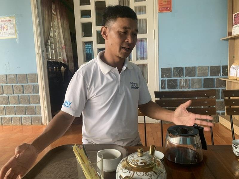 Người đàn ông K’Ho say mê chia sẻ về khát khao phát triển cà phê quê hương.