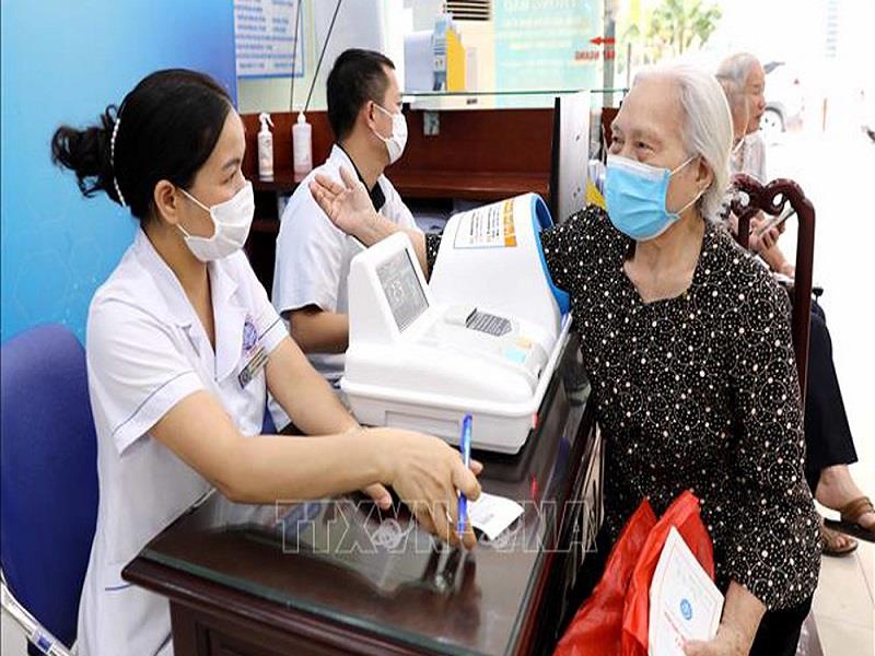 Khám chữa bệnh BHYT cho người dân