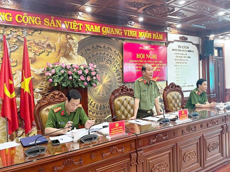 Đại tá Lê Hồng Phong - Phó Giám Đốc Công an tỉnh phát động đợt thi đua đặc biệt