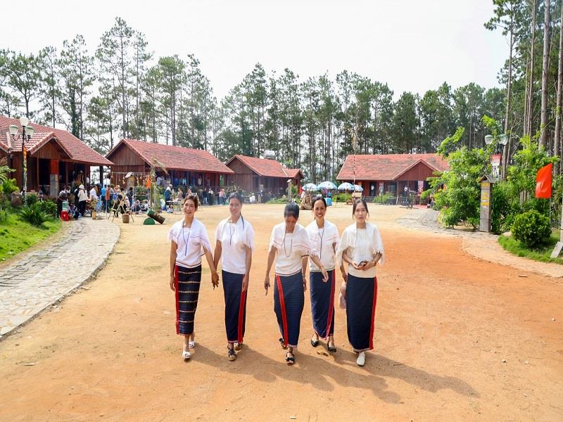 Làng văn hóa dân tộc Churu ở Đơn Dương