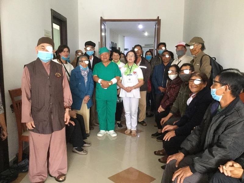 Tiếp tục chương trình đem lại ánh sáng cho bệnh nhân nghèo và người cao tuổi