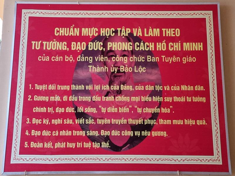 Chuẩn mực của cán bộ, đảng viên Ban Tuyên giáo Thành ủy Bảo Lộc học tập, làm theo tư tưởng, đạo đức, phong cách Hồ Chí Minh