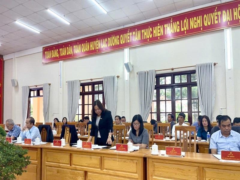 Các đại biểu trao đổi, thảo luận tại hội nghị
