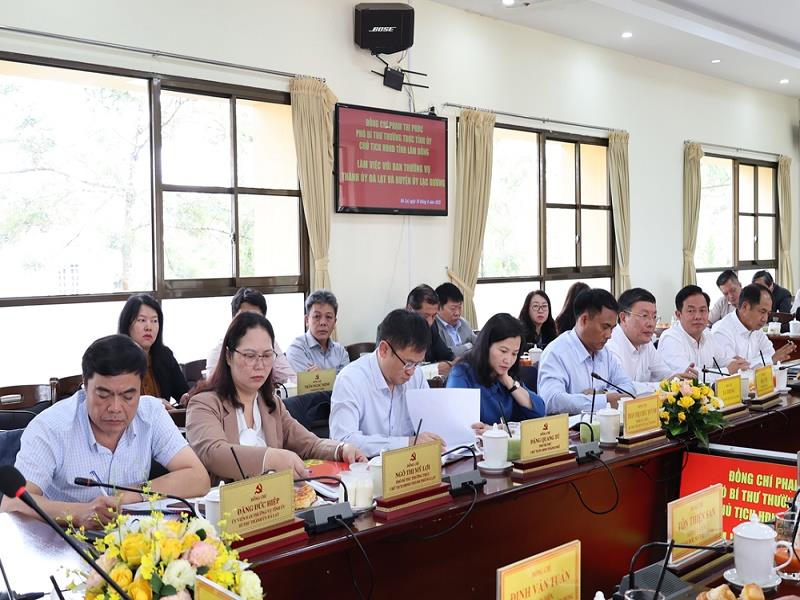 Thường trực Thành ủy Đà Lạt và Huyện ủy Lạc Dương tham dự buổi làm việc
