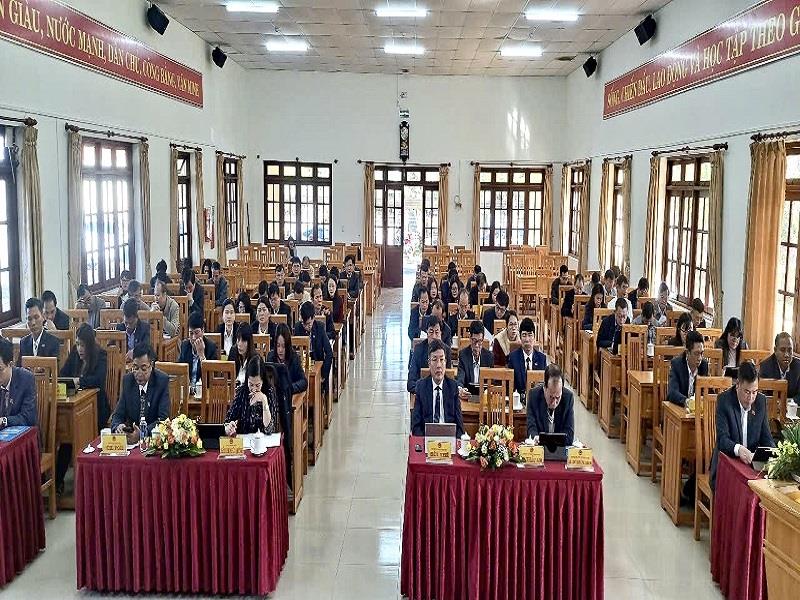 Các đại biểu tham dự kỳ họp