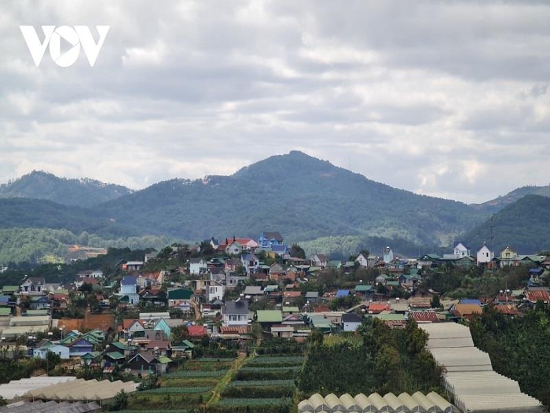 Nhiều buôn làng trong vùng dân tộc thiểu số của tỉnh Lâm Đồng đang không ngừng đổi mới, phát triển