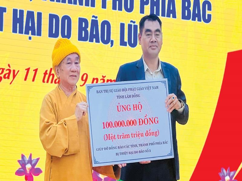 Ủy ban MTTQ Việt Nam tỉnh luôn kịp thời phát động kêu gọi cộng đồng chung tay giúp đỡ hộ nghèo, người dân gặp thiên tai