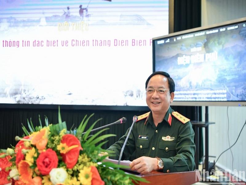 Thượng tướng Trịnh Văn Quyết, Phó Chủ nhiệm Tổng cục Chính trị Quân đội nhân dân Việt Nam, chia sẻ tại buổi giới thiệu Đợt thông tin đặc biệt về Chiến thắng Điện Biên Phủ trên Báo Nhân Dân