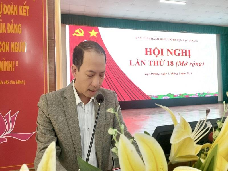 Đồng chí Sử Thanh Hoài - Bí thư Huyện ủy, Chủ tịch HĐND huyện Lạc Dương kết luận hội nghị