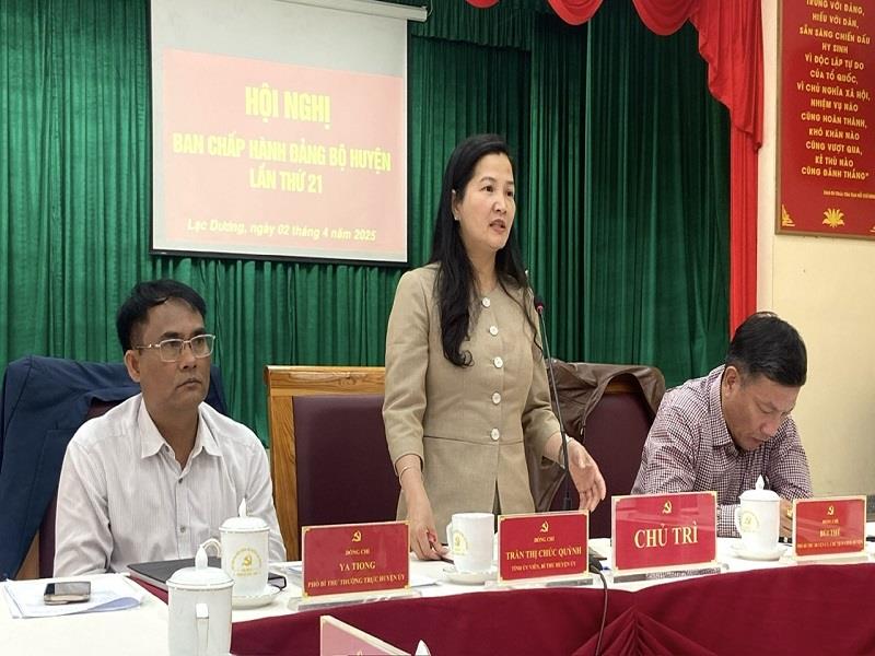 Bí thư Huyện ủy Lạc Dương Trần Thị Chúc Quỳnh kết luận Hội nghị