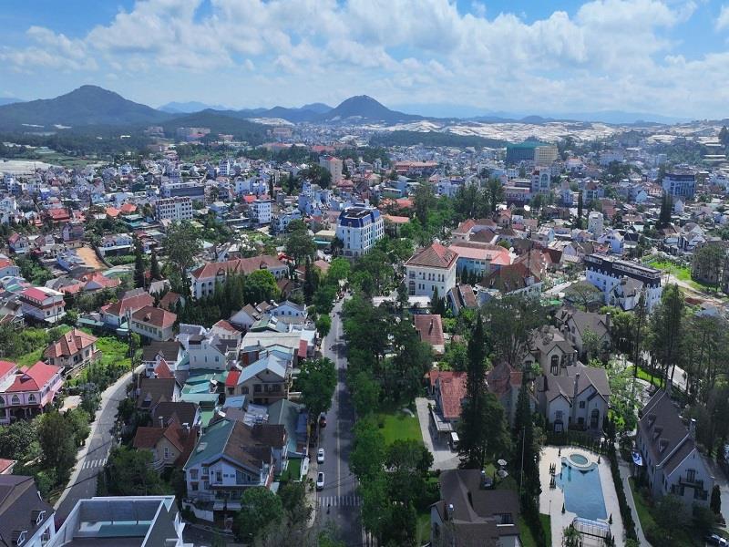 Đà Lạt giữ vai trò là đô thị di sản, phát triển theo hướng bền vững, kết hợp giữa bảo tồn và hiện đại hóa. Ảnh: Chính Thành