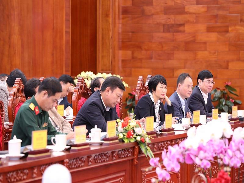 Lãnh đạo Tỉnh uỷ và lãnh đạo các ban, ngành của tỉnh Lâm Đồng tại buổi làm việc