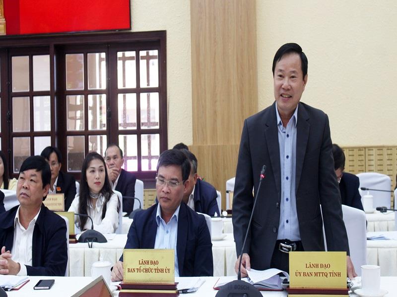 Đồng chí Phạm Triều - Chủ tịch Uỷ ban MTTQ Việt Nam tỉnh tham gia ý kiến tại Hội nghị