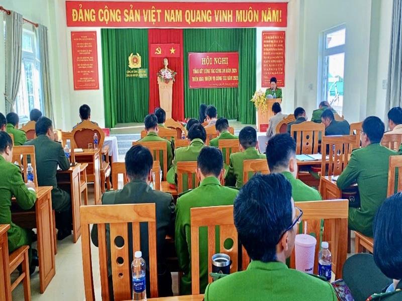 Quang cảnh hội nghị