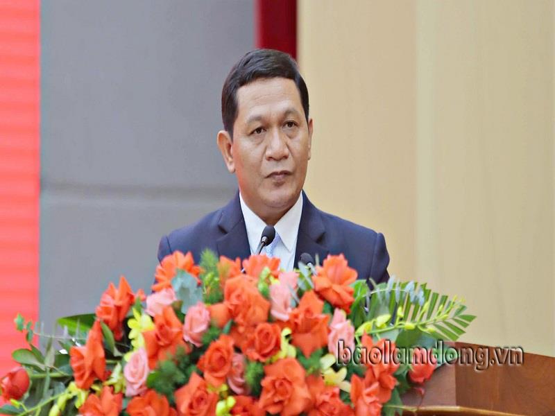 Phó Chủ tịch HĐND tỉnh K'Mák phát biểu tại kỳ họp