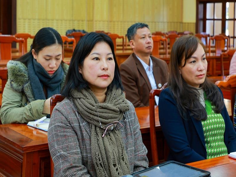 Đại diện lãnh đạo các doanh nghiệp hoạt động lĩnh vực khoa học, công nghệ, thông tin dự Hội nghị tại điểm cầu Tỉnh uỷ Lâm Đồng